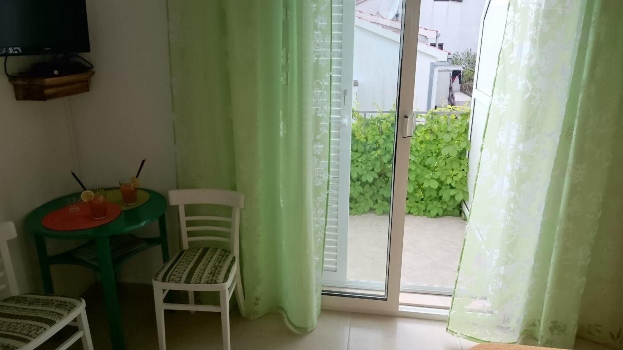 Apartments Mare ฮวาร์ ห้อง รูปภาพ