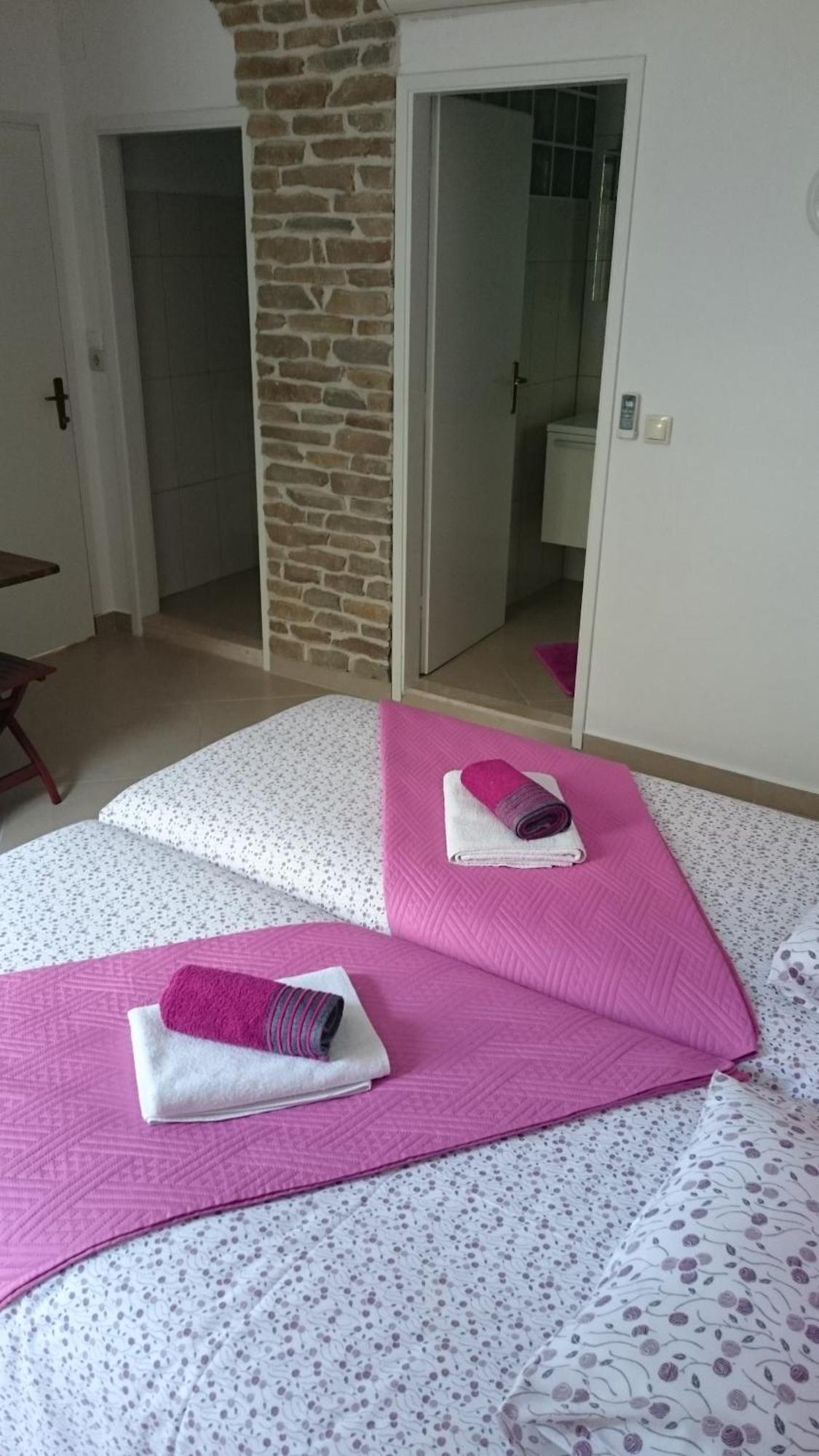 Apartments Mare ฮวาร์ ห้อง รูปภาพ