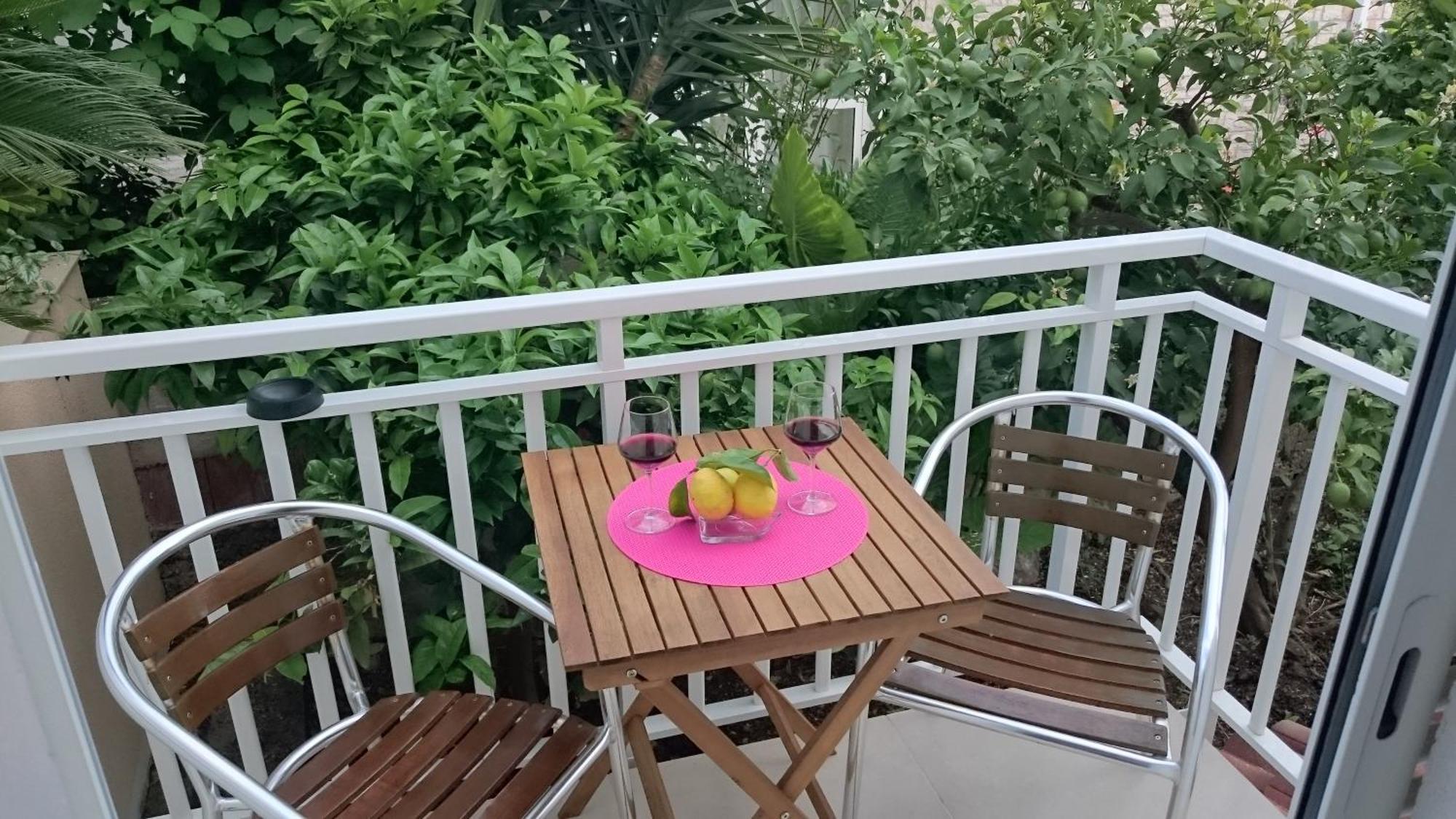 Apartments Mare ฮวาร์ ห้อง รูปภาพ